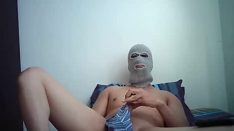 Snapshot of sexyatrevidoo chatting on 09.20.25 SesyMen online show from 09.20.25