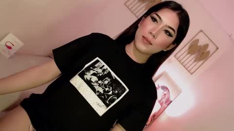 Snapshot of sexybaby2999 chatting on 01.28.25 Lexie online show from 01.28.25