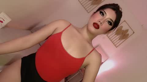 Snapshot of sexybaby2999 chatting on 02.05.25 Lexie online show from 02.05.25