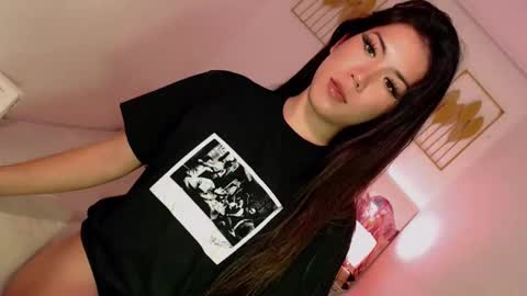 Snapshot of sexybaby2999 chatting on 02.26.25 Lexie online show from 02.26.25