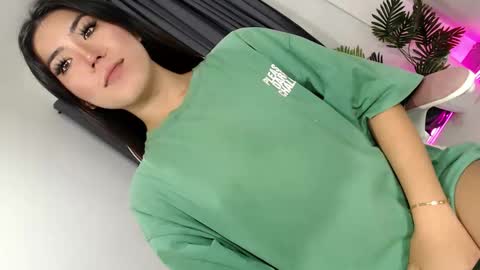 Snapshot of sexybaby2999 chatting on 10.30.25 Lexie online show from 10.30.25