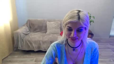 Snapshot of sexybeatriice chatting on 02.15.26 sexybeatriice online show from 02.15.26