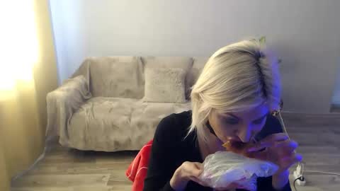 Snapshot of sexybeatriice chatting on 03.31.26 sexybeatriice online show from 03.31.26