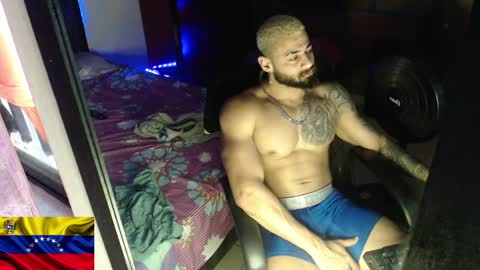 Snapshot of sexybody3224 chatting on 01.26.25 said online show from 01.26.25