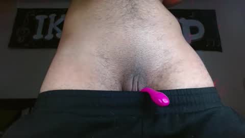 Snapshot of sexyboy_bigclit chatting on 11.25.25 Iker online show from 11.25.25