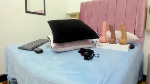 sexybrown_2005 online show from 01.23.25