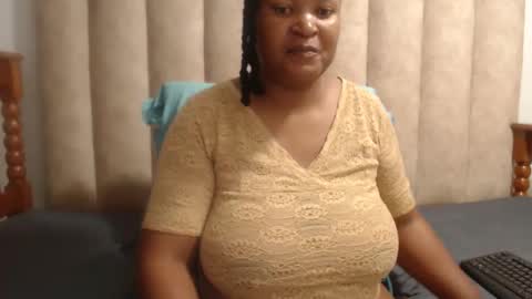 Snapshot of sexybustyxx chatting on 03.06.26 sexybustyxx online show from 03.06.26