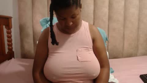 Snapshot of sexybustyxx chatting on 03.24.26 sexybustyxx online show from 03.24.26