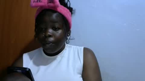 Snapshot of sexycarina254 chatting on 12.06.24 sexycarina254 online show from 12.06.24