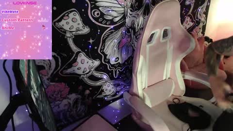 Snapshot of sexycarriie chatting on 02.10.25 Carrie online show from 02.10.25