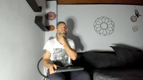 Snapshot of sexycolombian2022 chatting on 06.06.26 Antonioylola online show from 06.06.26