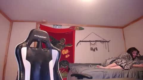 Snapshot of sexycoloradolovers chatting on 02.09.26 Austin and Megan online show from 02.09.26