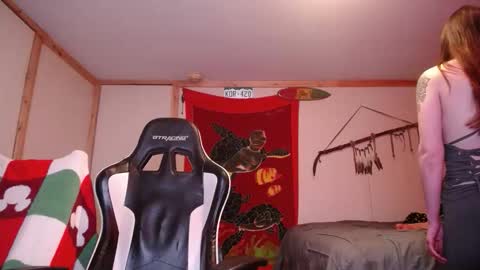 Snapshot of sexycoloradolovers chatting on 02.19.26 Austin and Megan online show from 02.19.26