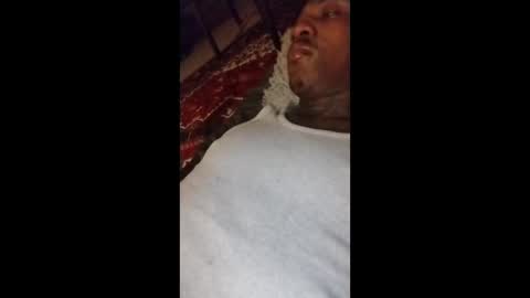 Snapshot of sexydavido chatting on 12.04.25 TreySexxxy online show from 12.04.25