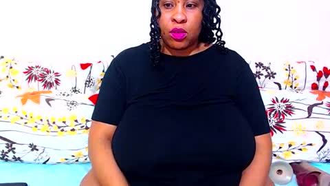 Snapshot of sexyebonylove89 chatting on 09.16.25 sexyebonylove89 online show from 09.16.25