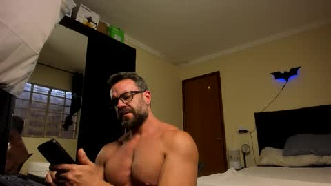 chris online show from 10.03.25