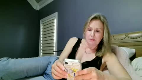 LisaisLuscious online show from 04.04.26