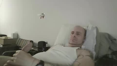 Snapshot of sexyfredy7722 chatting on 10.26.25 sexyfredy7722 online show from 10.26.25