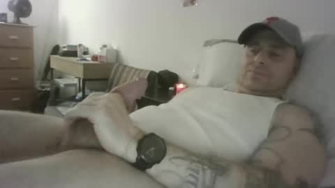 Snapshot of sexyfredy7722 chatting on 11.19.25 sexyfredy7722 online show from 11.19.25