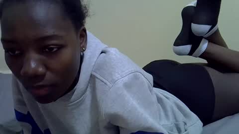 sexyghurl12 online show from 10.04.25