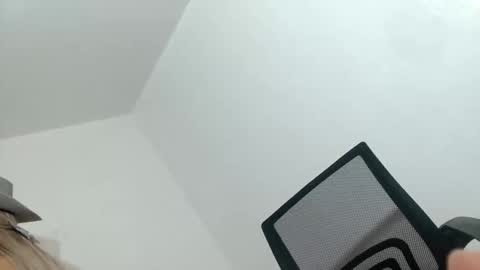 Snapshot of sexyhotbabe18 chatting on 03.10.26 sexyhotbabe18 online show from 03.10.26