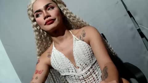 Snapshot of sexyhotbabe18 chatting on 03.23.26 sexyhotbabe18 online show from 03.23.26