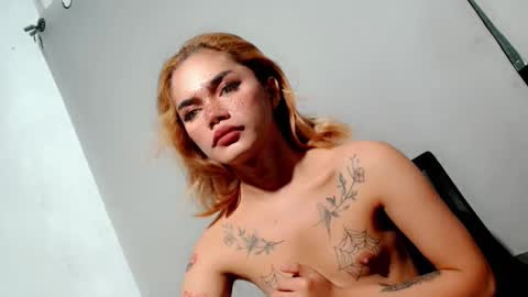 Snapshot of sexyhotbabe18 chatting on 03.24.26 sexyhotbabe18 online show from 03.24.26