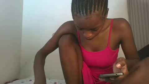 Snapshot of sexyhotgal23 chatting on 01.22.25 REBECCAH online show from 01.22.25