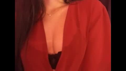 Snapshot of sexyideusa chatting on 12.23.24 Sexy online show from 12.23.24