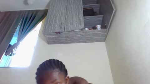 JOAN online show from 11.03.25