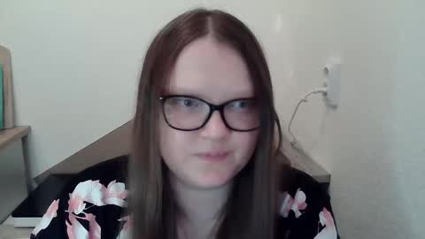 Snapshot of sexykitty_2 chatting on 12.04.24 Kate online show from 12.04.24