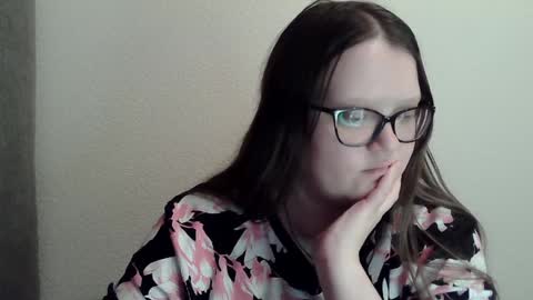 Snapshot of sexykitty_2 chatting on 01.16.25 Kate online show from 01.16.25