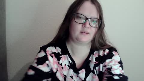 Snapshot of sexykitty_2 chatting on 01.25.25 Kate online show from 01.25.25