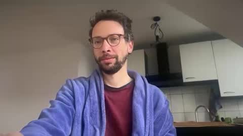 Snapshot of sexyleo8282 chatting on 10.22.25 sexyleo8282 online show from 10.22.25