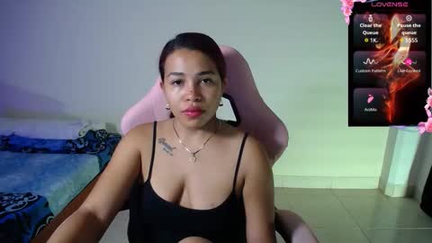 Snapshot of sexyloba_ chatting on 12.21.25 sexyloba independent model online show from 12.21.25