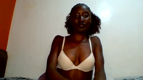 sexylucia5 online show from 06.17.26