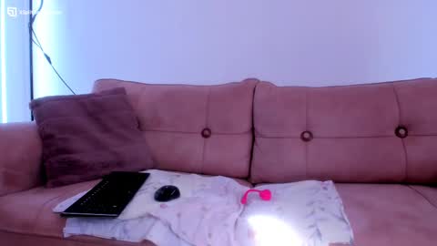 Snapshot of sexymaja77 chatting on 03.09.25 David online show from 03.09.25