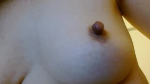 Snapshot of sexymiya18 chatting on 12.14.25 Miya online show from 12.14.25