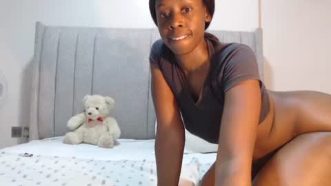 Snapshot of sexymonalisa1 chatting on 09.15.25 sexymonalisa1 online show from 09.15.25