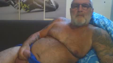 Snapshot of sexypaa chatting on 05.26.26 sexypaa online show from 05.26.26