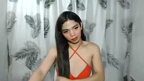 Snapshot of sexypinay_megan chatting on 11.21.25 sexypinay_megan online show from 11.21.25
