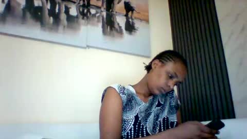 DOVY ACHIENG online show from 10.20.25