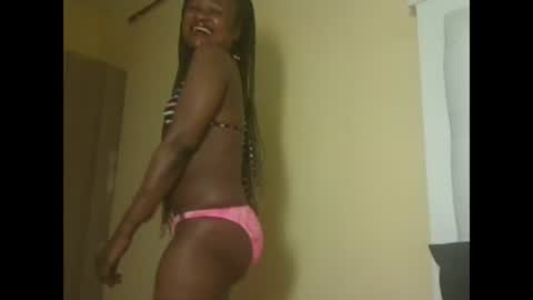 Snapshot of sexyqueenivy chatting on 09.20.25 queenivy online show from 09.20.25