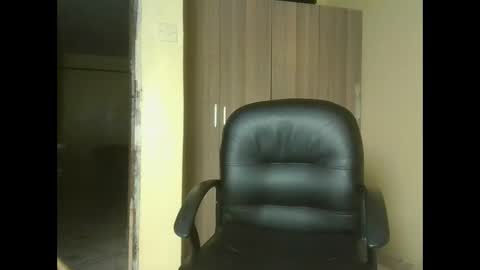 Snapshot of sexyqueenivy chatting on 10.25.25 queenivy online show from 10.25.25