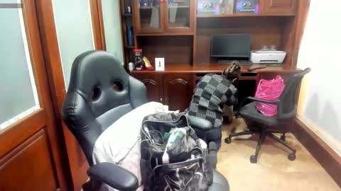 R A C H E L online show from 11.05.25