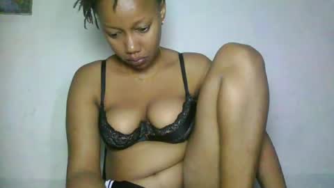 Snapshot of sexyred1738 chatting on 08.01.26 sexyred1738 online show from 08.01.26