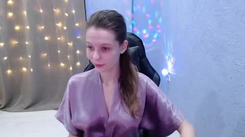 Sofi Smile online show from 02.23.25