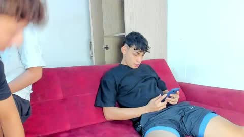 Snapshot of sexys_boys18 chatting on 06.02.26 MATIAS-18 THIAHO -18 MAX-19 NICOKALY-19 CAIN-19 MOD ESTEBAN online show from 06.02.26