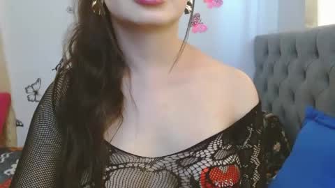 Venus Independent Model online show from 06.13.26