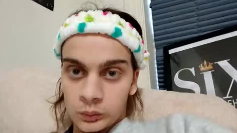 Snapshot of sexyshayla_twink chatting on 12.04.25 sexyshayla_twink online show from 12.04.25